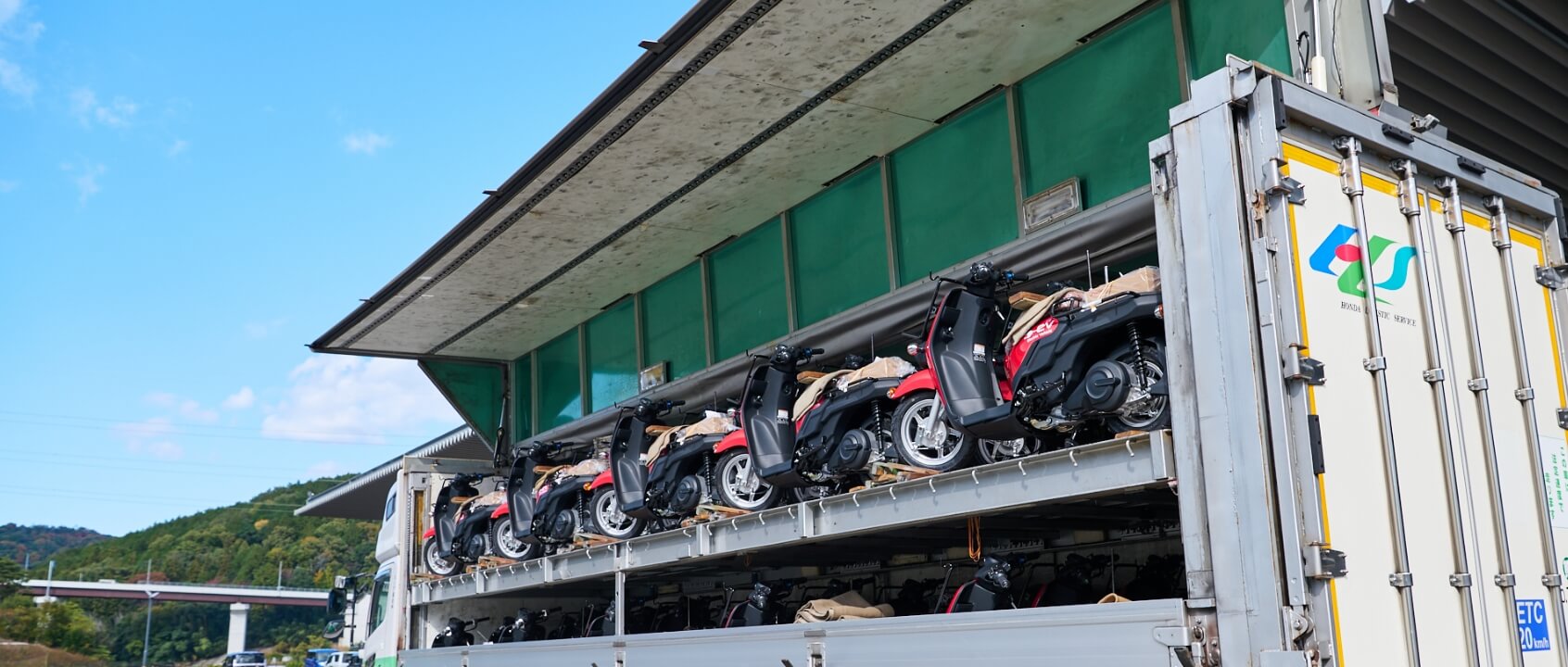 自動車輸送と並ぶホンダ運送の基幹業務